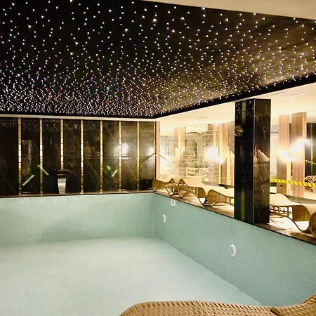 2-х комнатная в жк класса Luxe, тосмур *